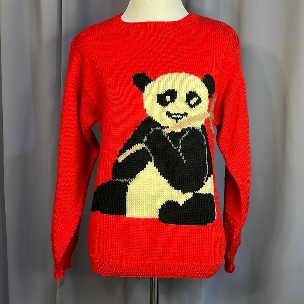 Saks Fifth Avenue sweater size Small